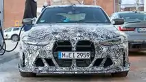 Foto spia vista frontale BMW M4 CSL 2023