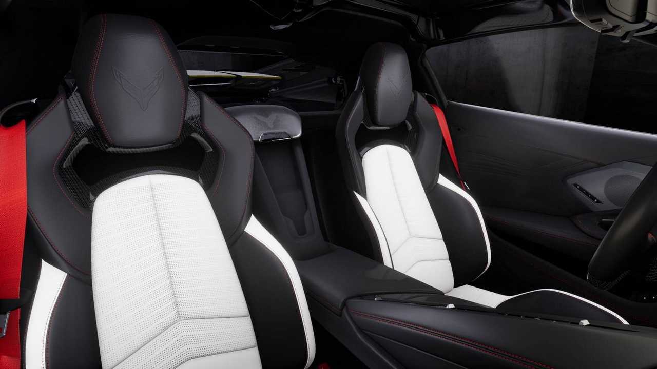 Foto filtrada del interior del 70 aniversario del Chevrolet Corvette Z06 2023