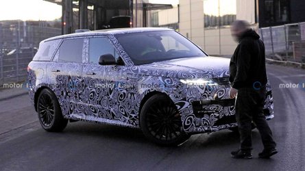 2023 Range Rover Sport spied up close with thinner camouflage