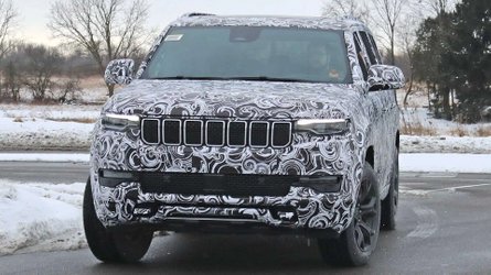 Uzun Aks Aralıklı Jeep Wagoneer İlk Casus Fotoğrafları