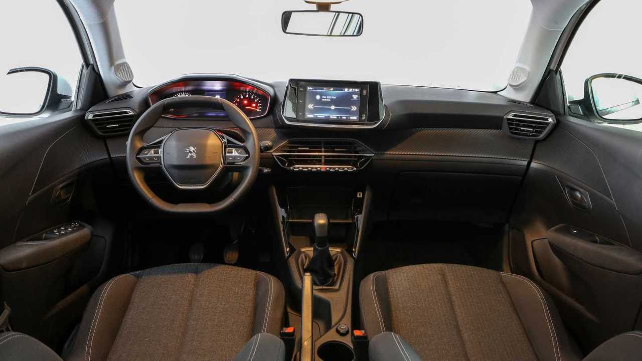 Peugeot 208 Like 1.6 MT 2022