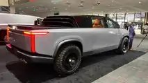 EdisonFuture EF1-T electric solar pickup truck at the 2021 LA Auto Show