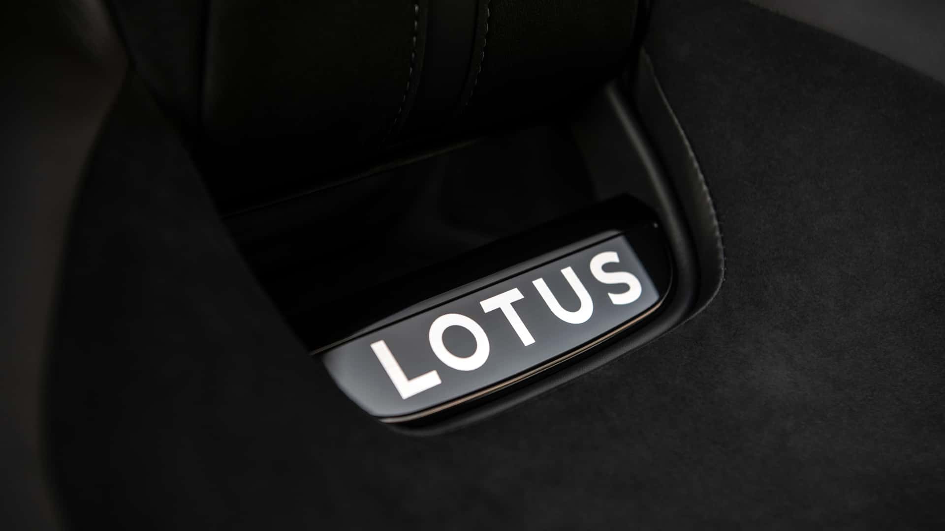 https://cdn.motor1.com/images/mgl/ojBAXL/s1/2024-lotus-emira-interior.jpg