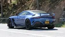 Photos d'espionnage manuelles de l'Aston Martin Vantage V12