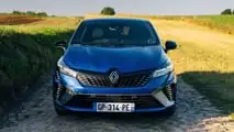 Foto - Renault Clio E-Tech Hybrid (2023), prova su strada