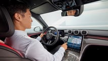 Mercedes, l'aggiornamento over-the-air per l'infotainment MBUX
