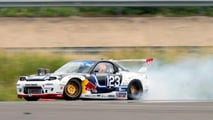 Max Verstappen apprend à drifter avec Mike Whiddett dans une Mazda RX7