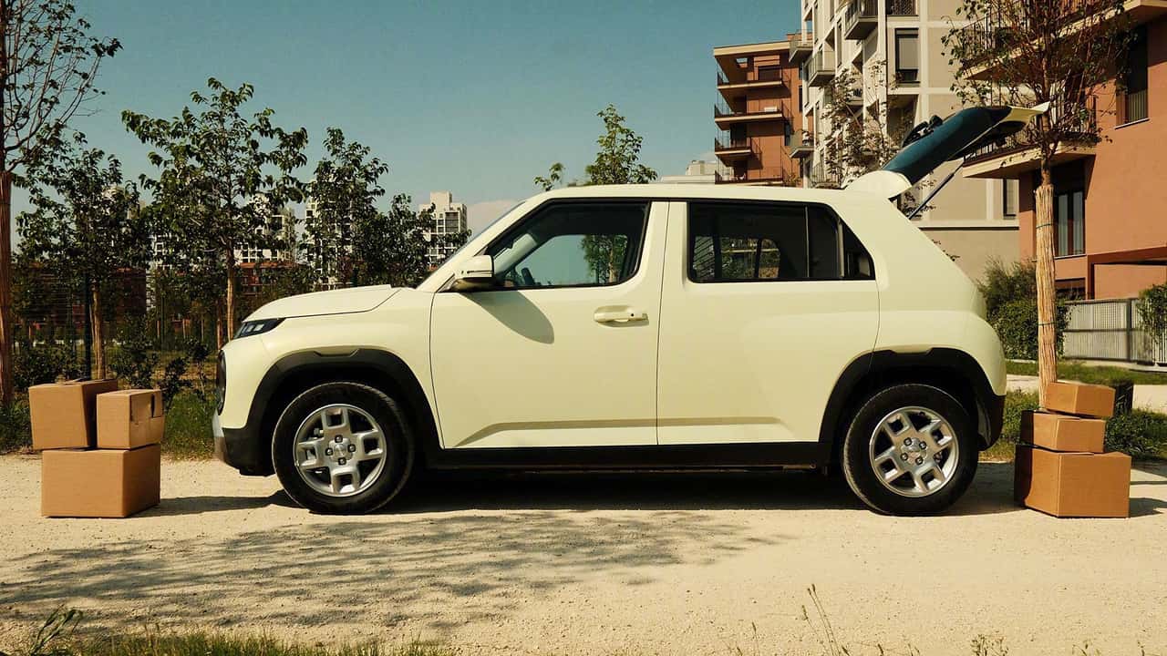 La Hyundai Inster diventa un furgoncino a batteria da lavoro