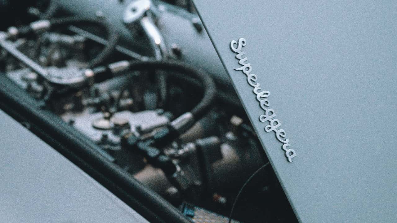 James Bond Aston Martin DB5 Restomod Drive