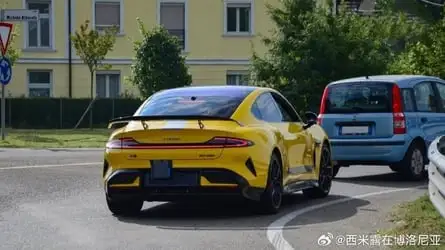 xiaomi-su7-ultra-testing-near-ferrari-headquarters.webp