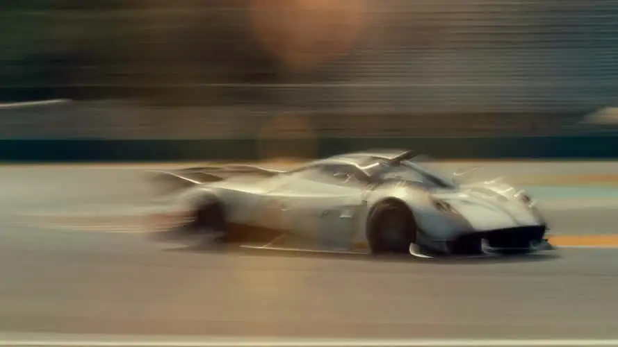 driving-a-pagani-huayra-r-evo-roadster-at-monza.webp