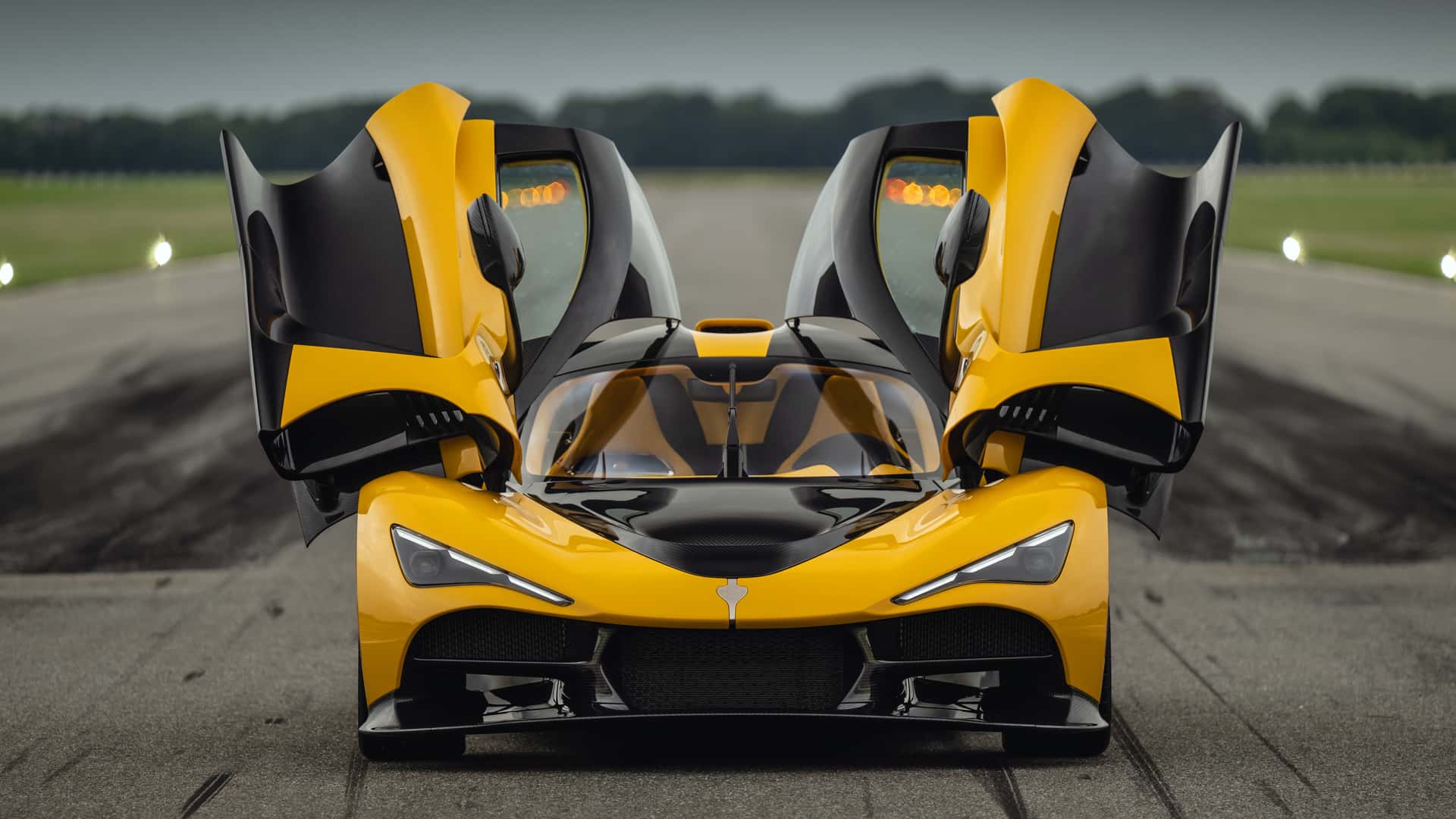 https://cdn.motor1.com/images/mgl/ojJ4o7/s1/zenvo-aurora-tur.jpg