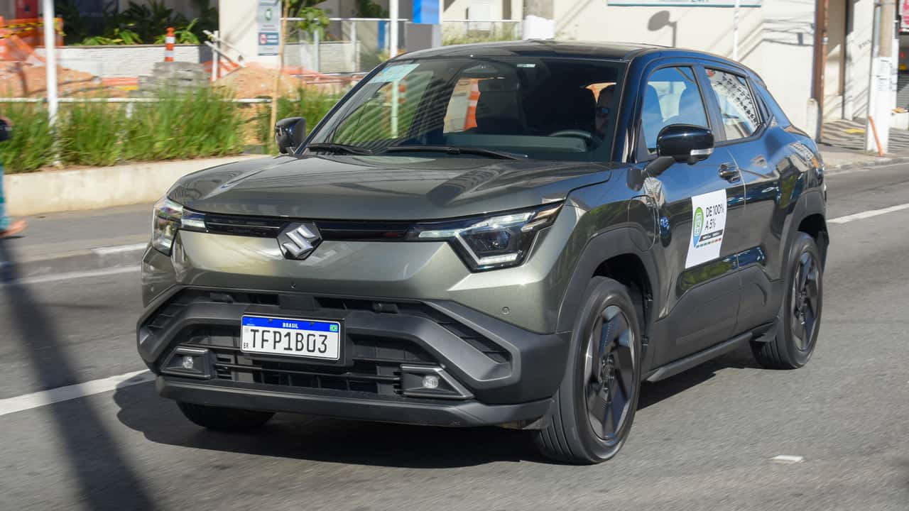 Suzuki Vitara elétrico tem corte de R$ 50 mil e preço cai para R$ 219.990
