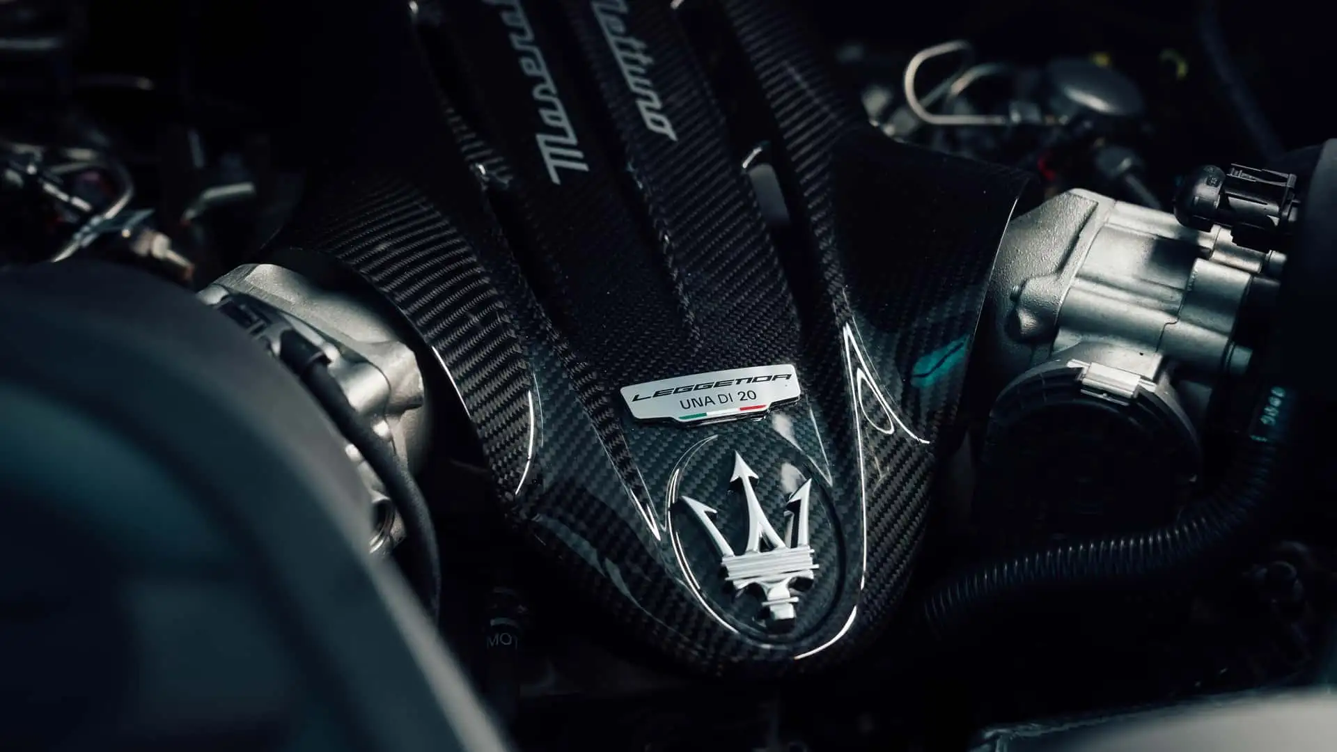 https://cdn.motor1.com/images/mgl/ojJKKL/s1/maserati-nettuno-v6.webp
