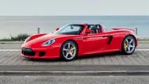 Porsche Carrera GT in Rosso Guards