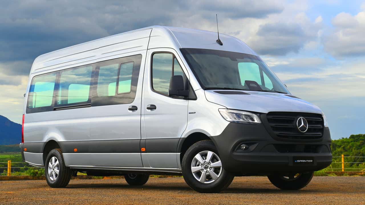 Mercedes-Benz eSprinter 420 Furgão Vidrado