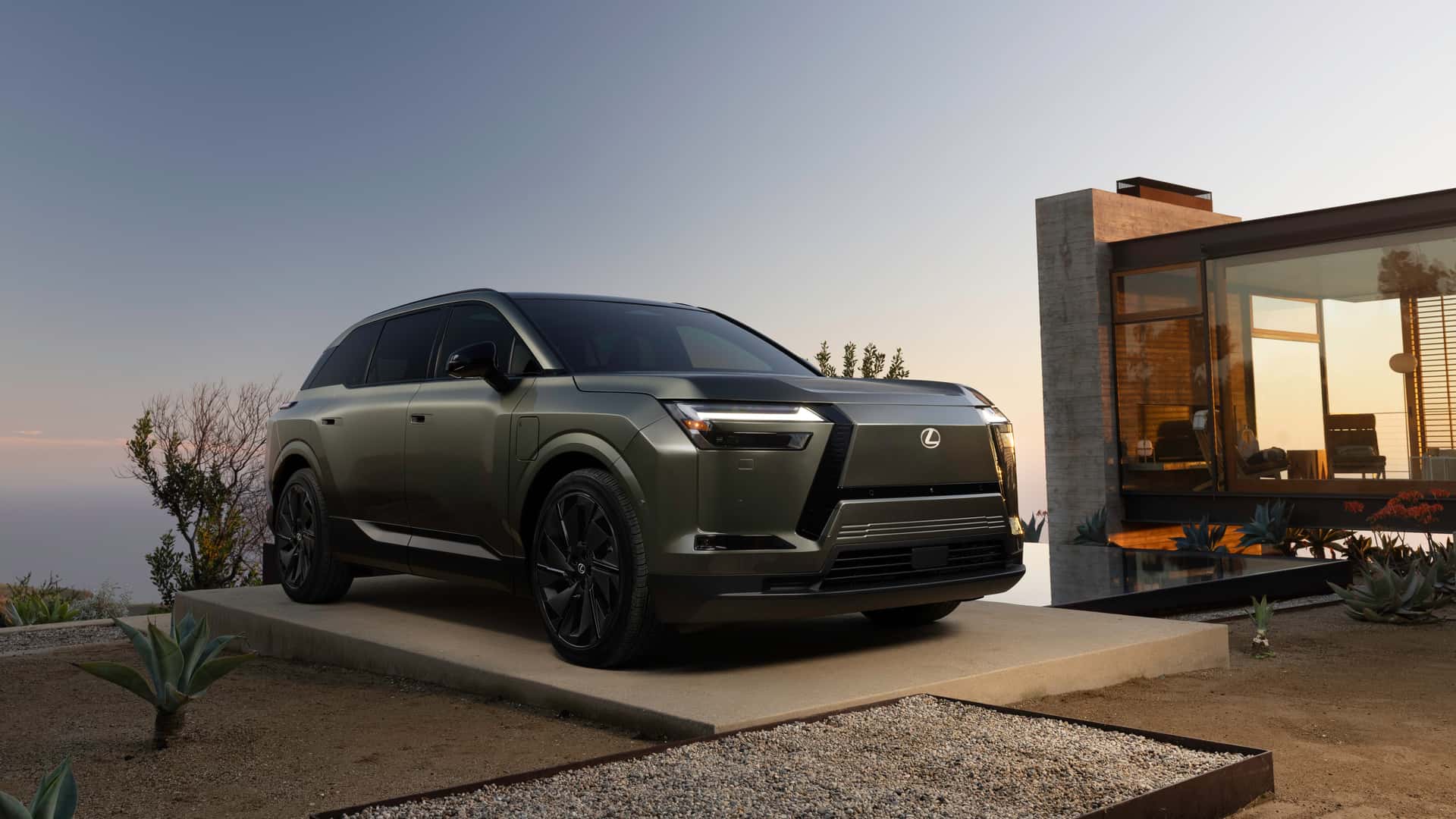 https://cdn.motor1.com/images/mgl/ojJlrl/s1/2027-lexus-tz.jpg