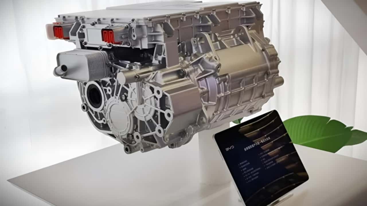 Il motore BYD da 326 CV