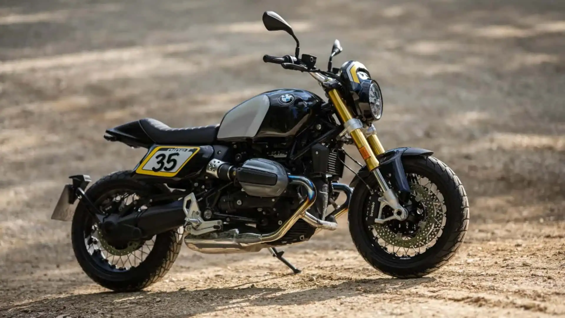 BMW's New Accessories Turn the R 12 nineT Into a Flat Track