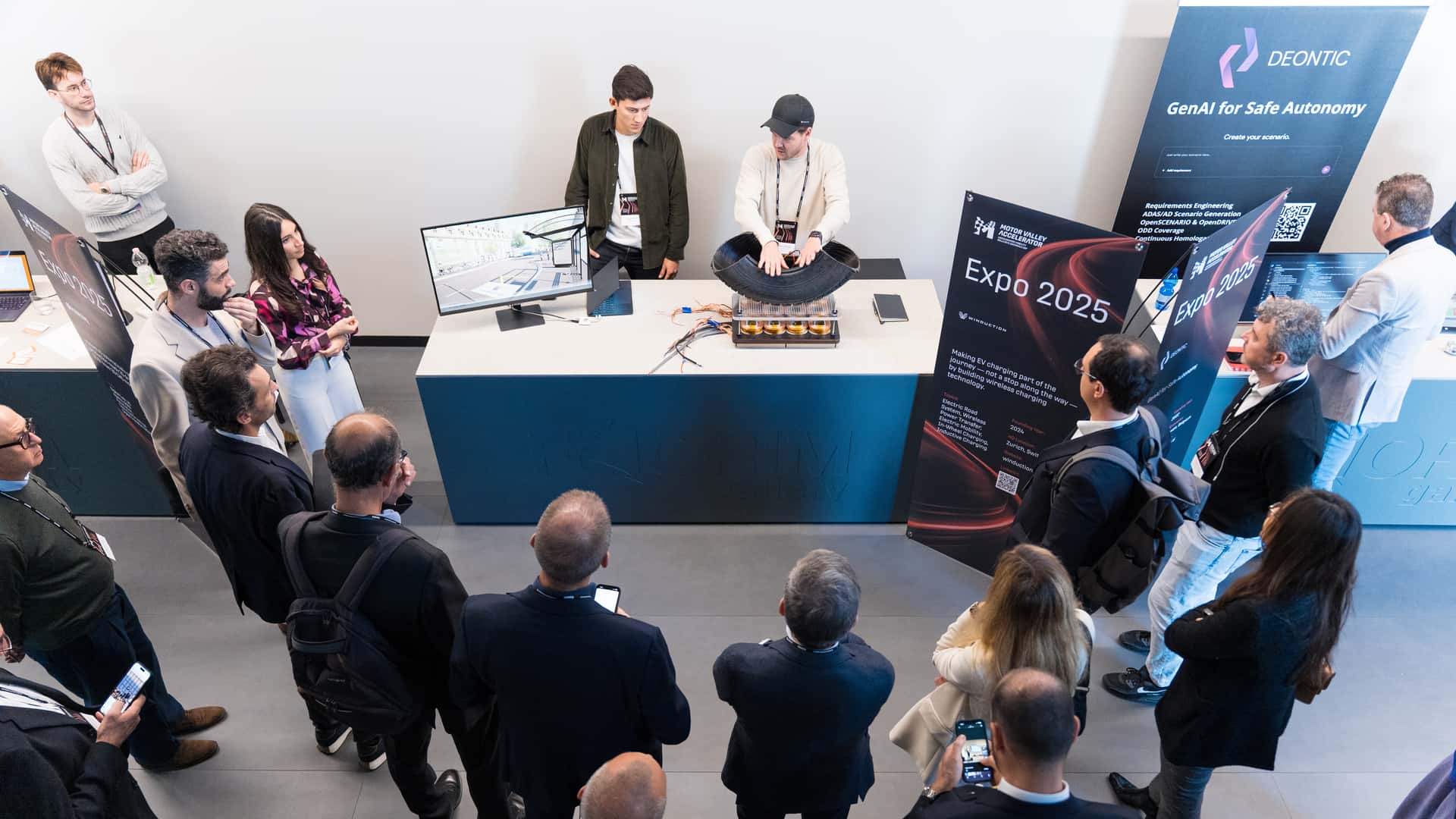 Foto: L’Expo 2025 di Motor Valley Accelerator | Motor1.com