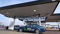 Saab 9-5 BioPower at First UK E85 Pump