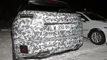 Peugeot 2008 restyling, le prime foto spia