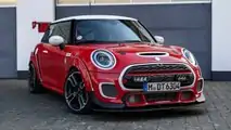 Mini John Cooper Works von Bulldog Racing für das Langstreckenrennen auf dem Nürburgring 2022