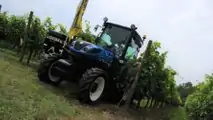 New Holland T4F Enovitis in campo 2022