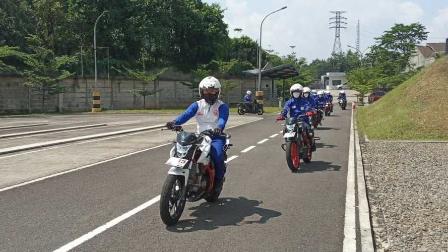 Komunitas Honda Cirebon Ikuti Pelatihan Safety Riding