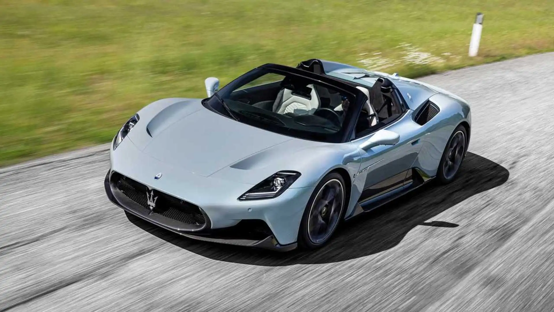 https://cdn.motor1.com/images/mgl/ojjJZp/s1/maserati-mc20-cielo-2022.webp