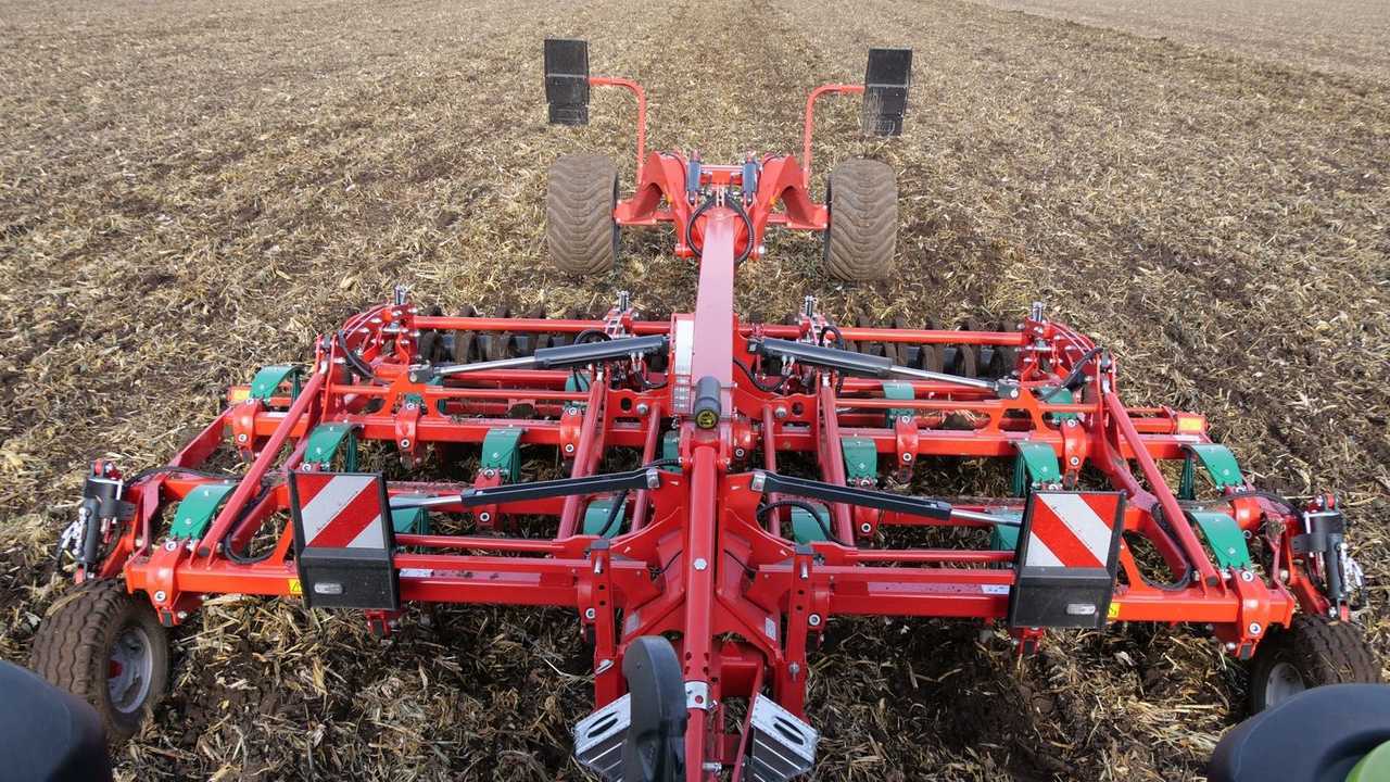 Kverneland: nuovo coltivatore Enduro T