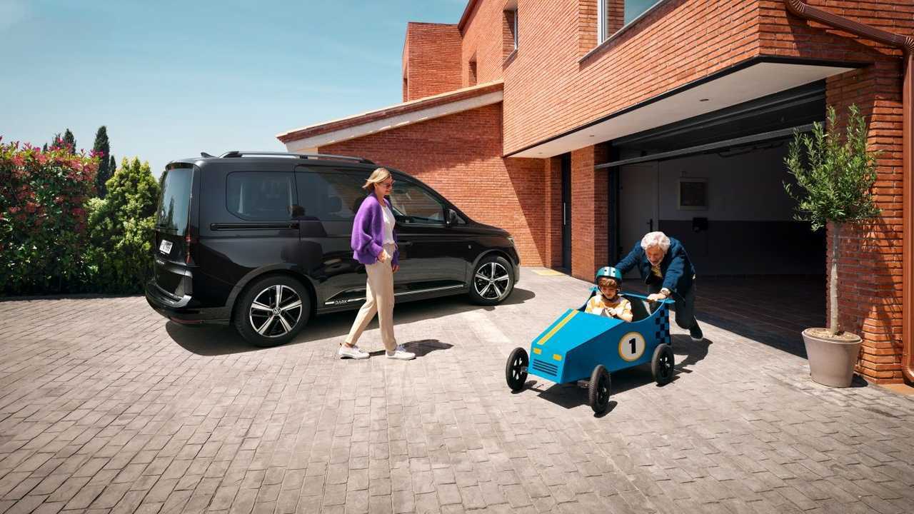 Volkswagen Caddy Maxi Dark Label