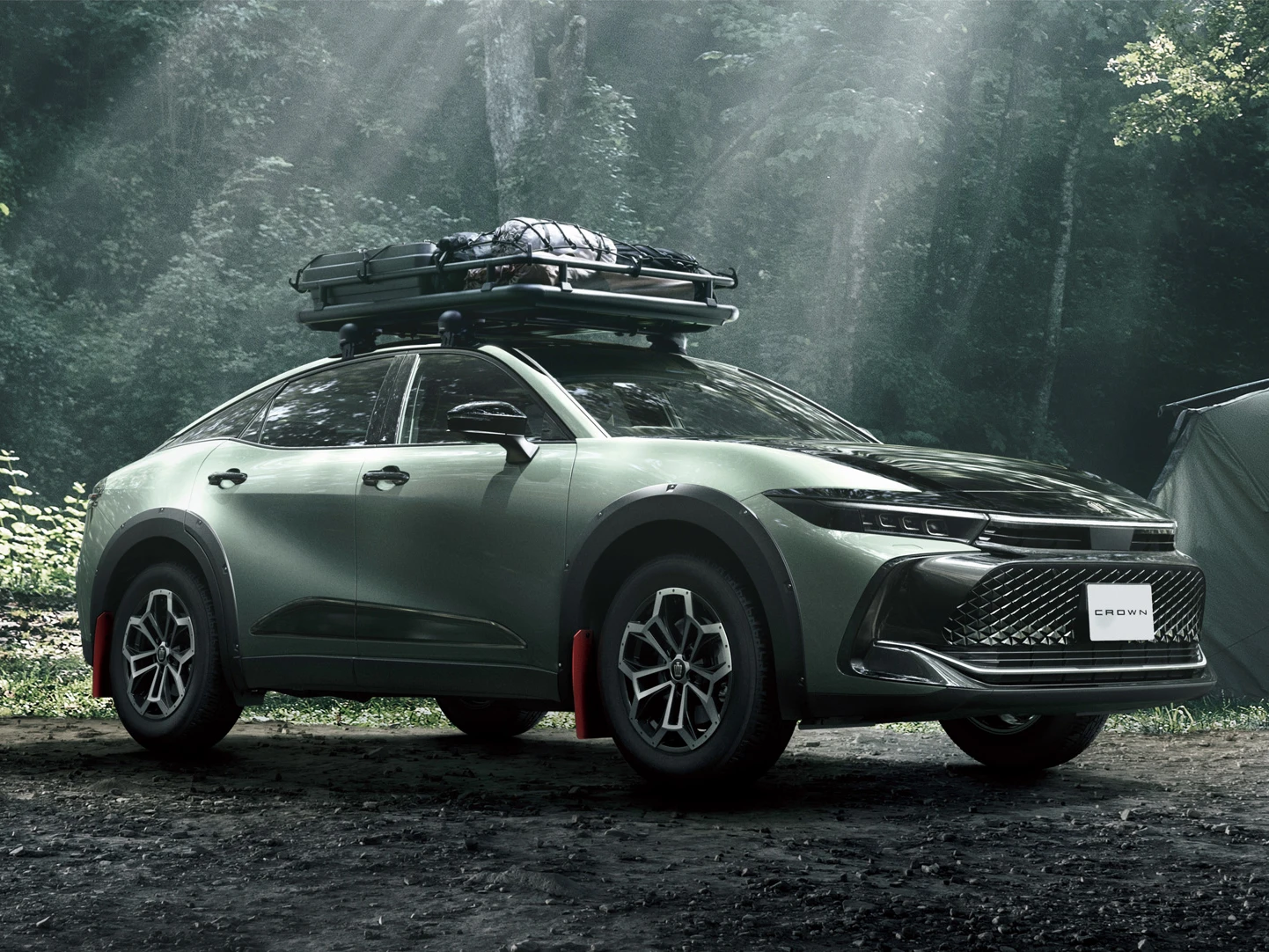 Toyota Crown, off-road özel versiyonu ile karşımızda