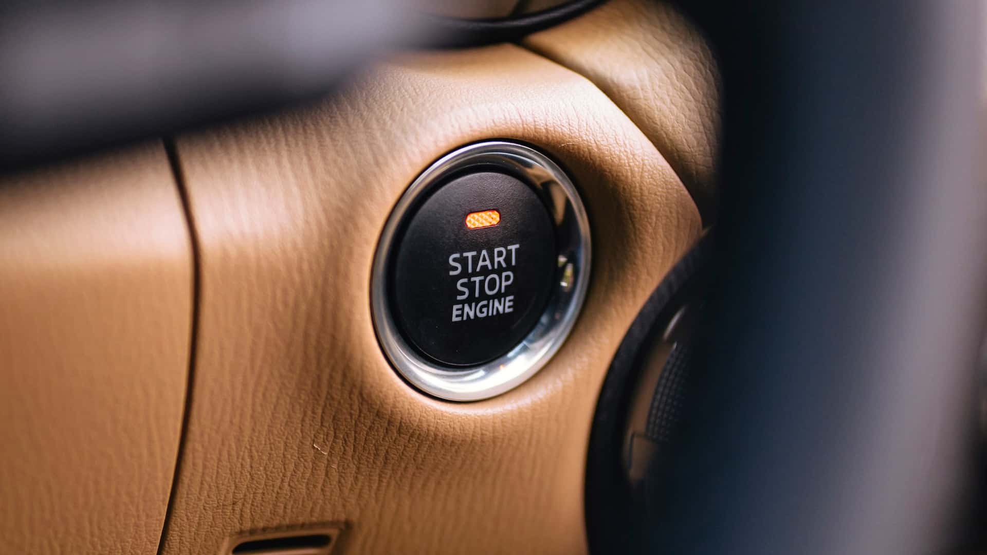 https://cdn.motor1.com/images/mgl/ojmgo7/s1/2024-mazda-mx-5-miata-grand-touring-review.jpg