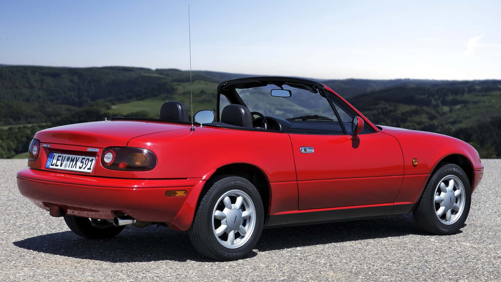 Mazda MX-5 (1989-1997): roadster como antigamente resgata o prazer