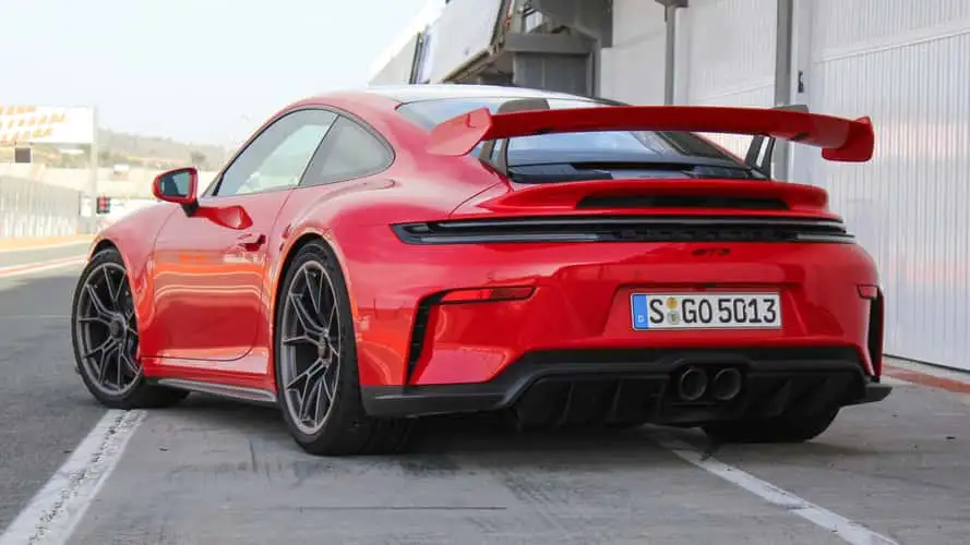 2025-porsche-911-gt3-review.webp