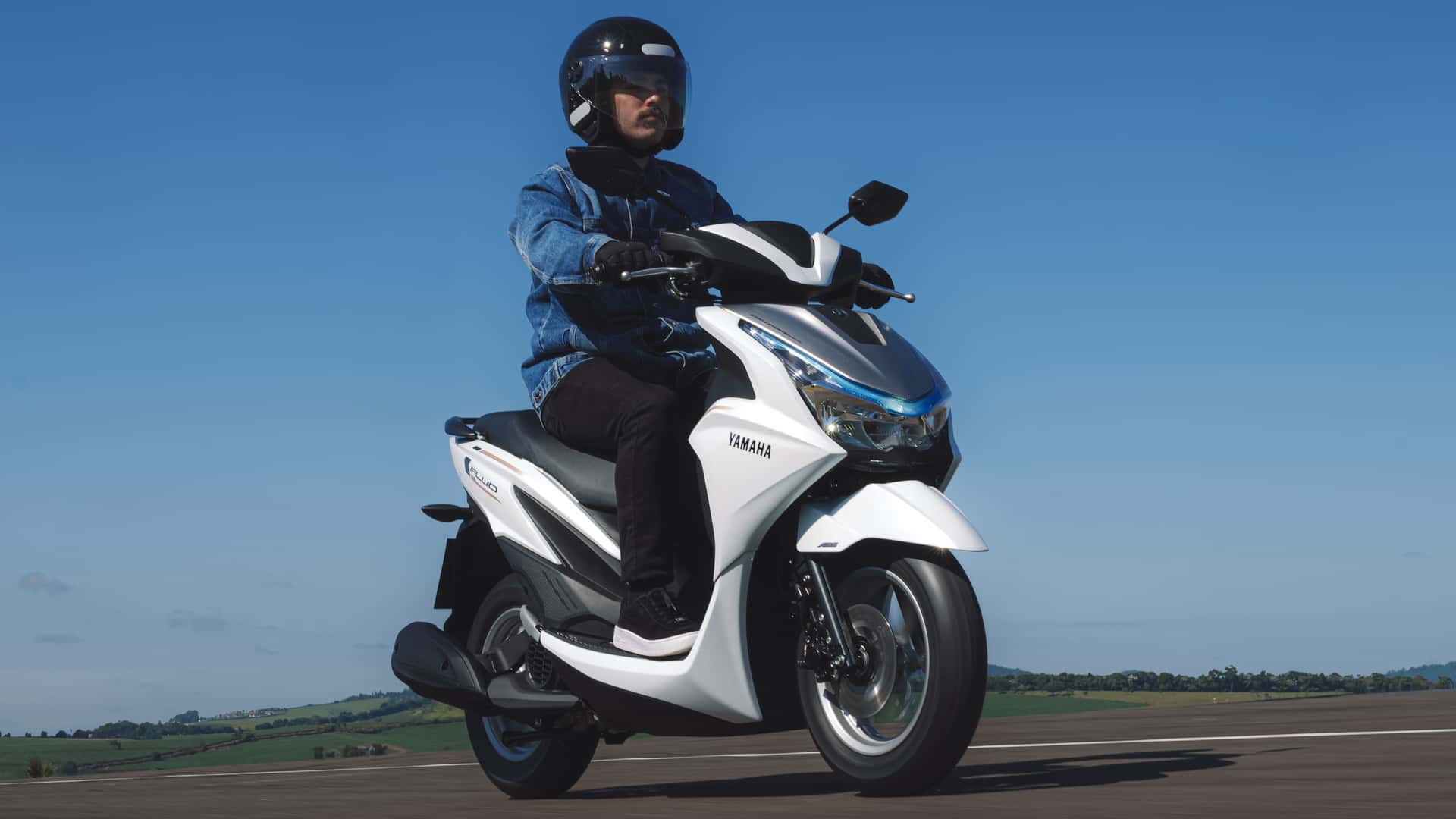 Yamaha lança a primeira moto híbrida do Brasil, a Fluo 2025