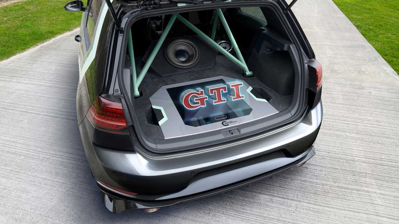 VW Golf GTI Aurora