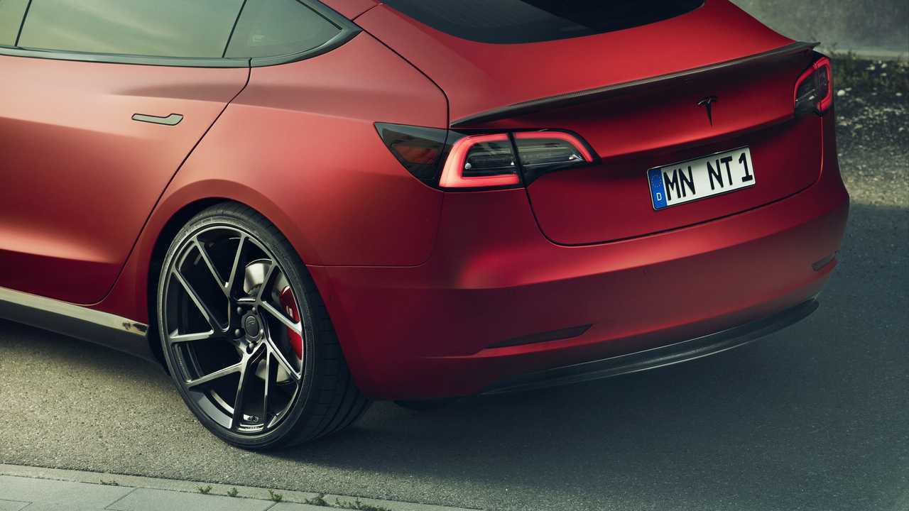 Tesla Model 3 di Novitec
