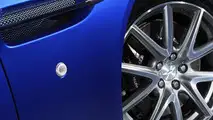 Aston Martin V8 Vantage S - 1.25.2011