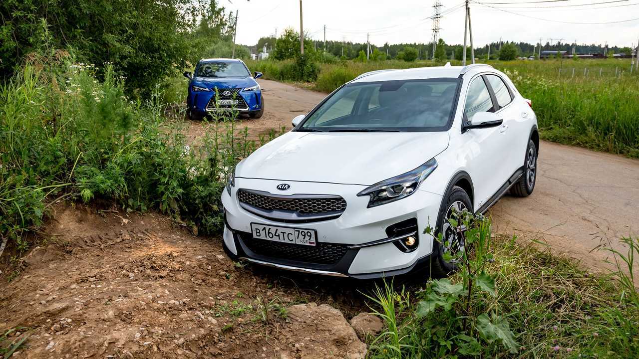 Kia XCeed, Renault Kaptur, Lexus UX