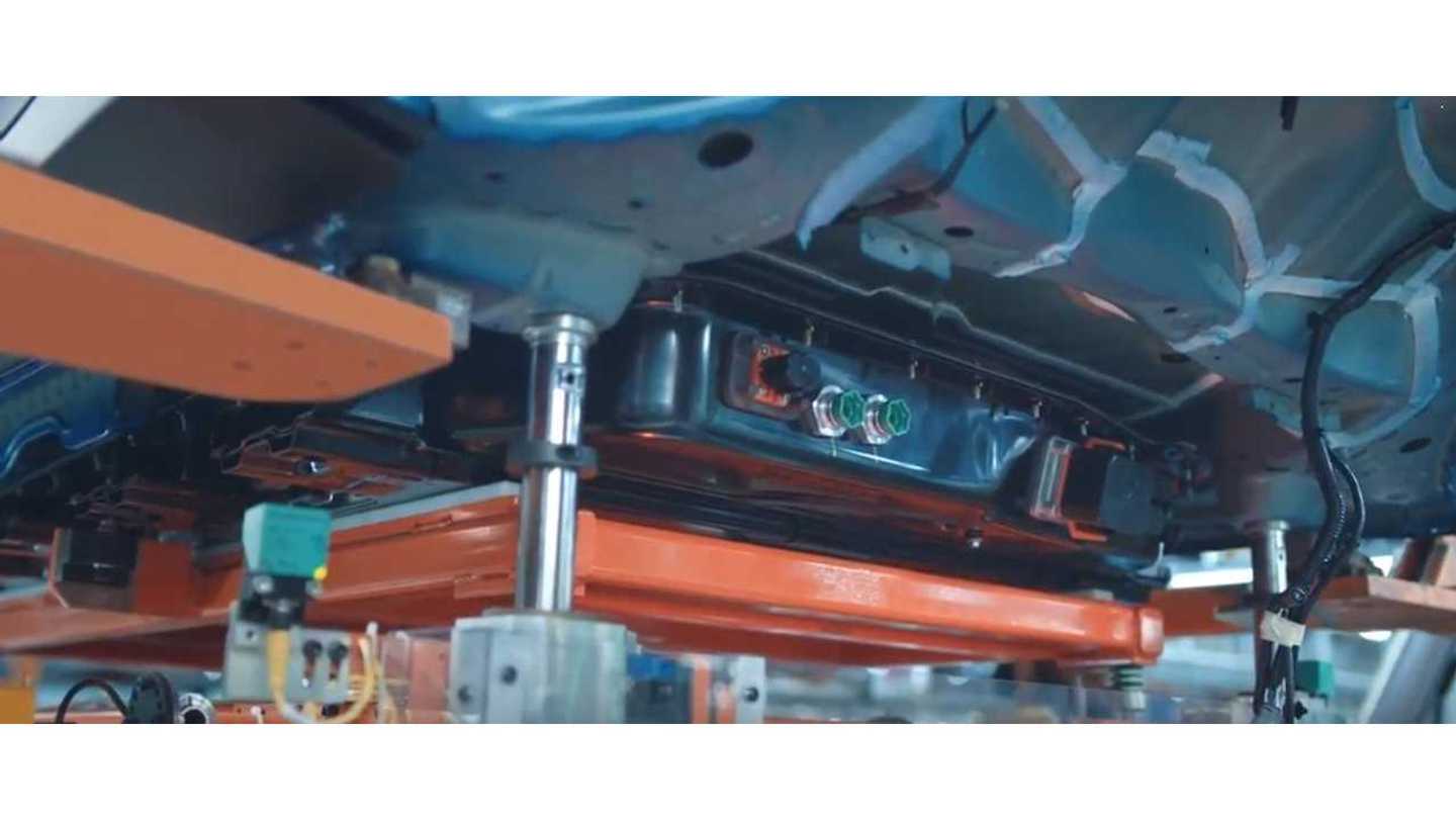 Here's How Much A Chevrolet Bolt Replacement Battery Costs