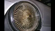 Die Füße Ihres Autos