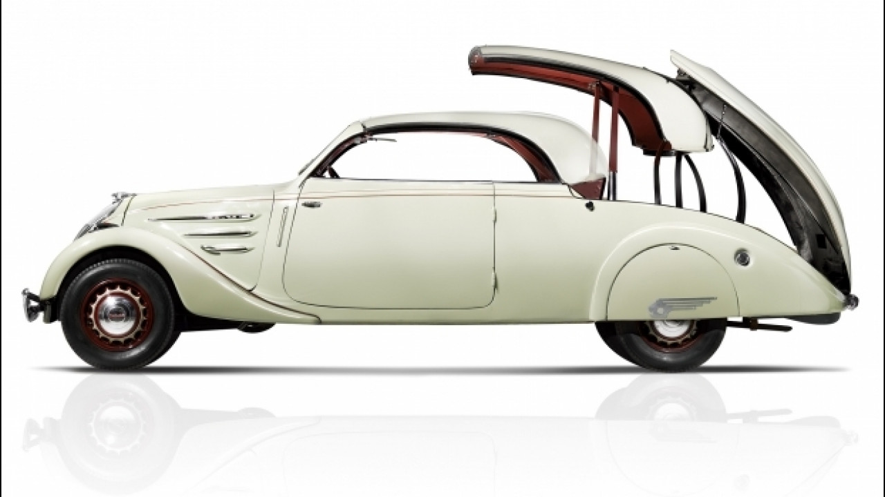 [Copertina] - Auto e Moto d'Epoca, la carica delle francesi: ecco le foto