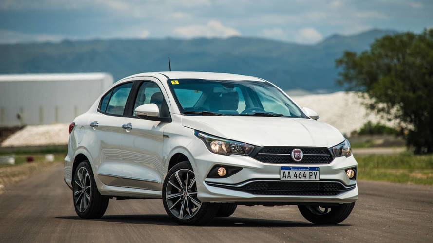 Fiat Cronos vende mais que Argo e lidera sedãs na Argentina