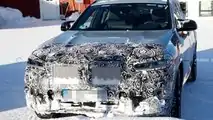 2022 BMW X4 Front Spy Foto