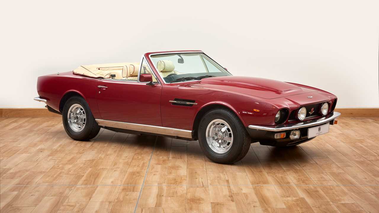 Aston Martin AMV8 Volante
