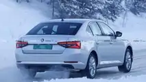 2019 Skoda Superb photos espion