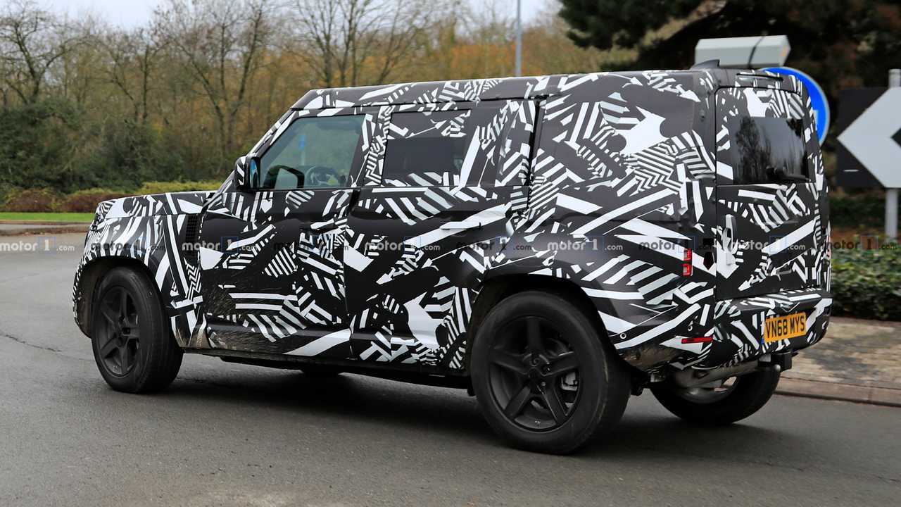 Land Rover Defender photos espion