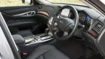 2015 Infiniti Q70 (Euro-spec)